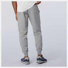 Athletic Grey Essentials Stacked Logo Sweatpant / New Balance Men