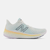 White/Light Mango Fresh Foam X Vongo v5 / New Balance Women