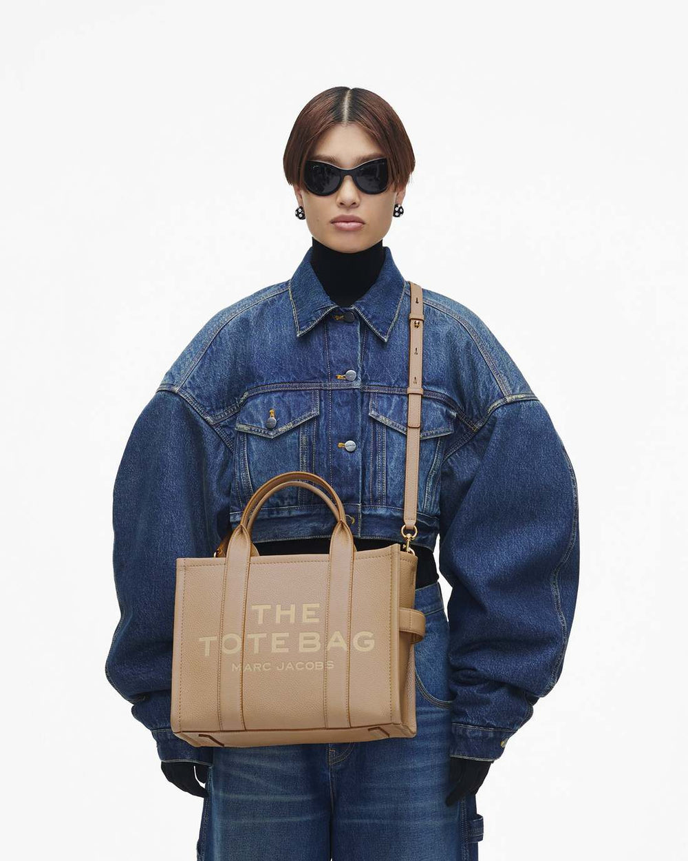 Marc Jacobs The Leather Medium Tote Bag Camel BAGS