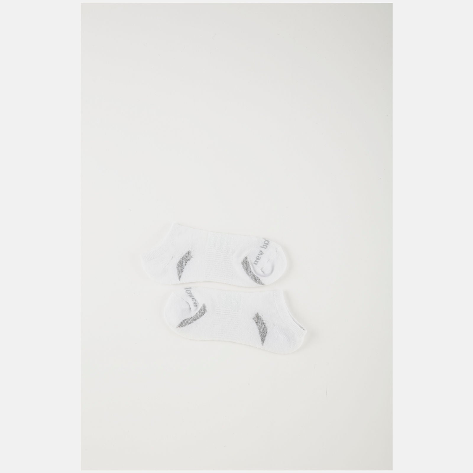 White Performance Cushion No Show Socks 3 Pack / New Balance Women|Men