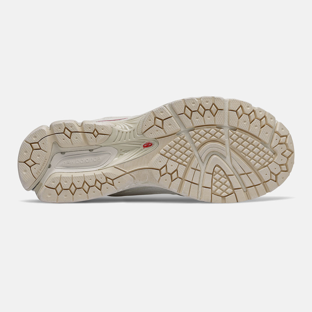 Sea Salt/NB White 2002R / New Balance Men