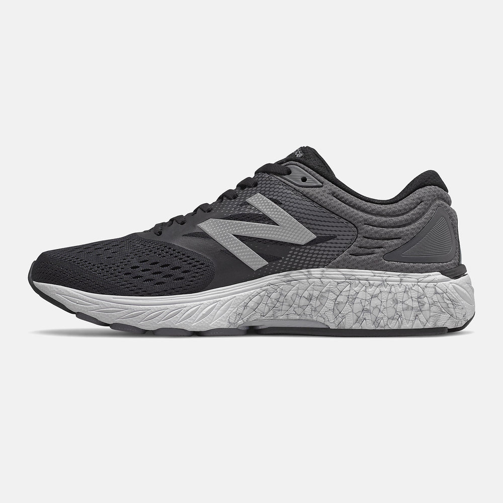 Black/Magnet 940v4 / New Balance Men