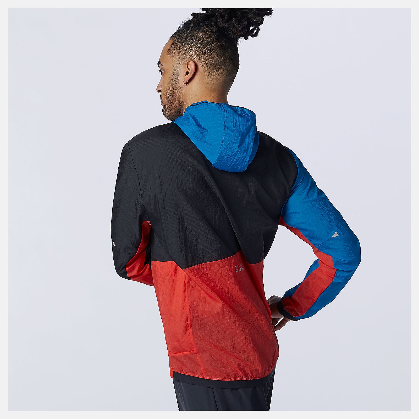 Black/Wave Blue Printed Impact Run Light Pack Jacket / New Balance Men
