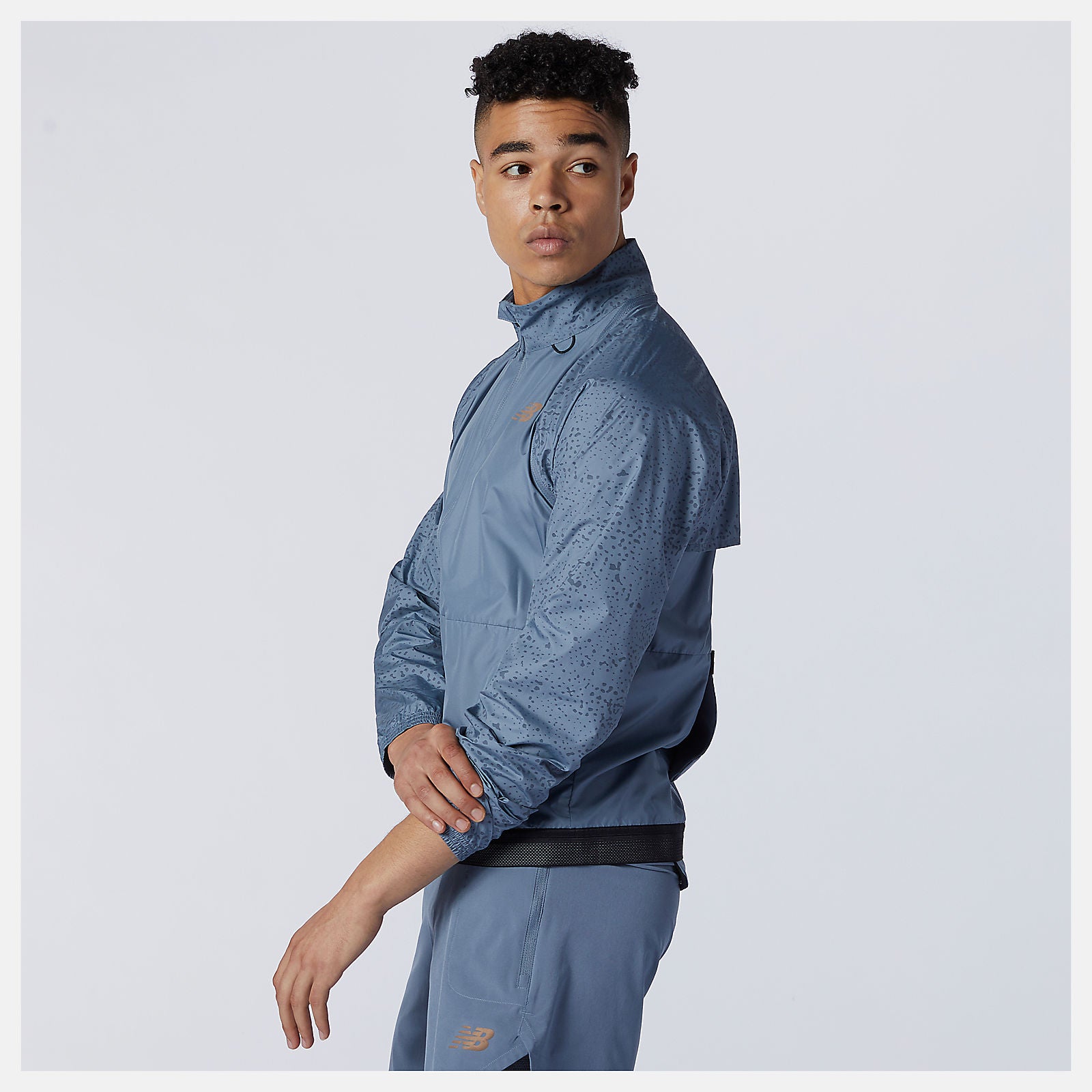 Ocean Grey PMV Portable Jacket / New Balance Men