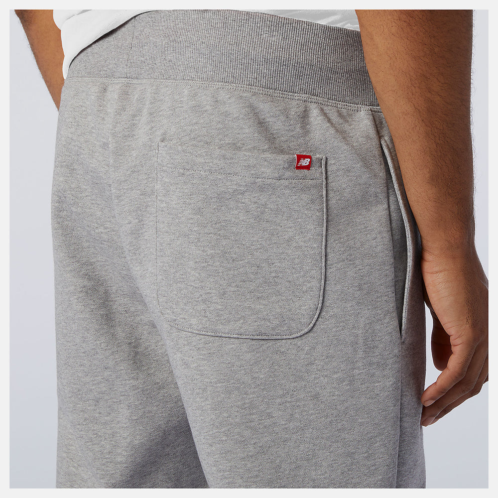Athletic Grey Essentials Stacked Logo Sweatpant / New Balance Men
