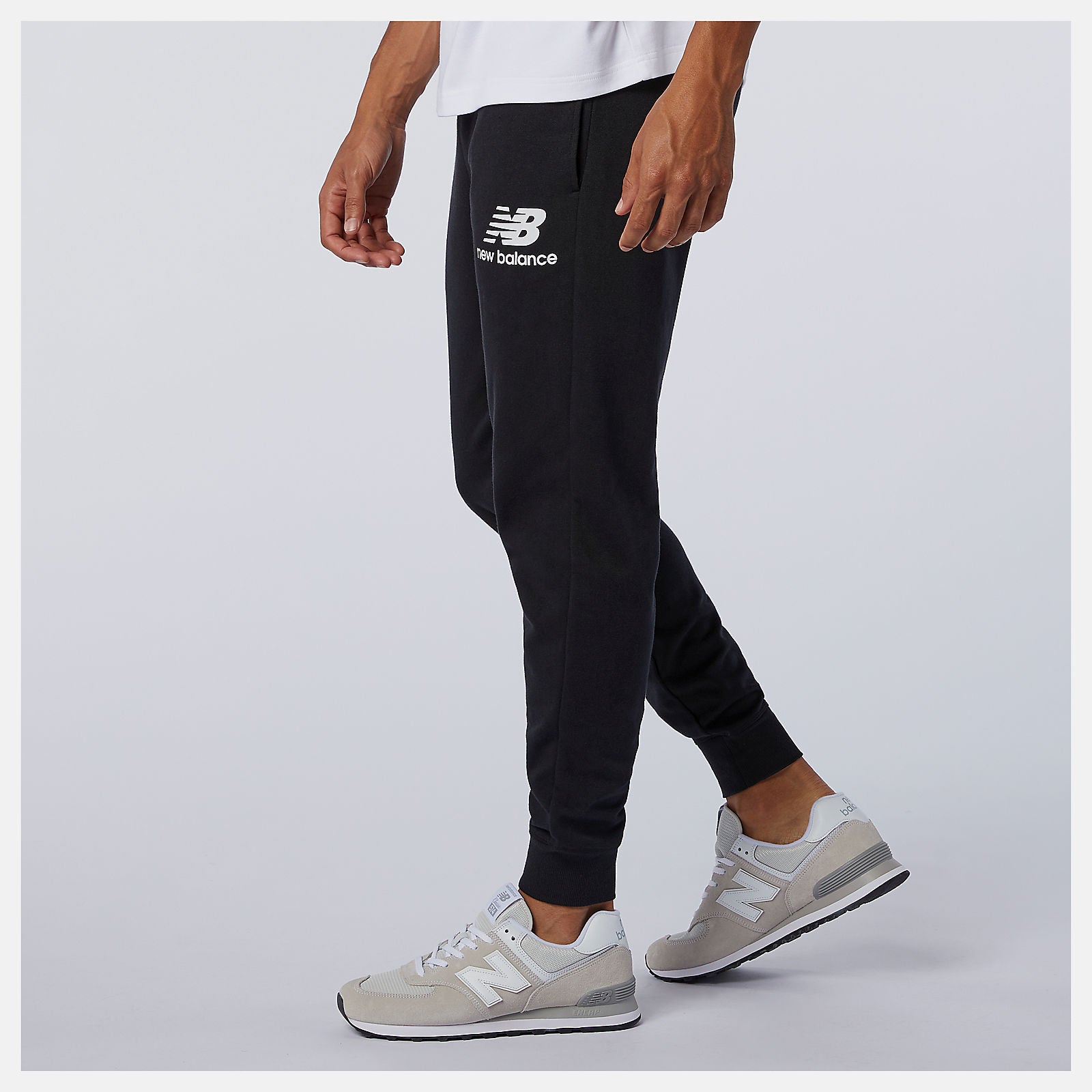 Black Essentials Stacked Logo Sweatpant / New Balance Men