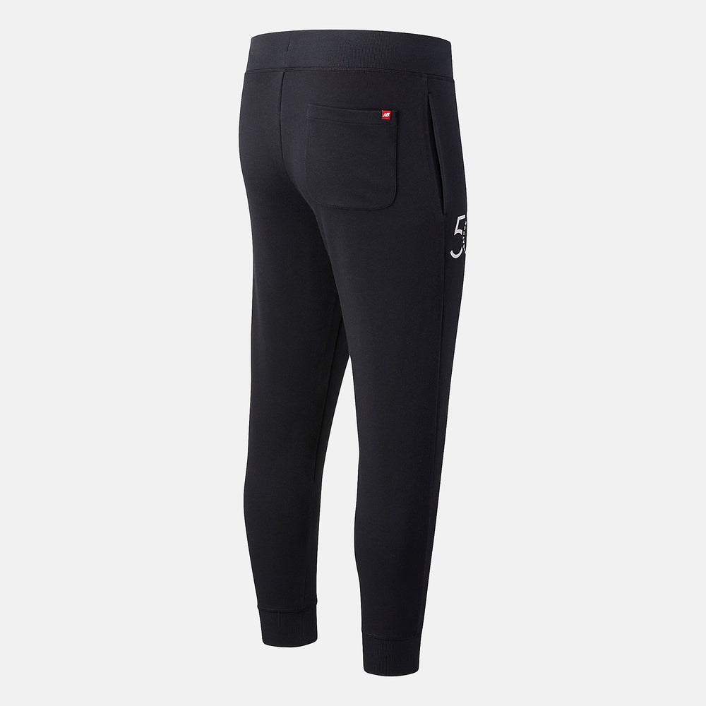 Black NYC Marathon Essentials Stacked Logo Sweatpant / New Balance Men