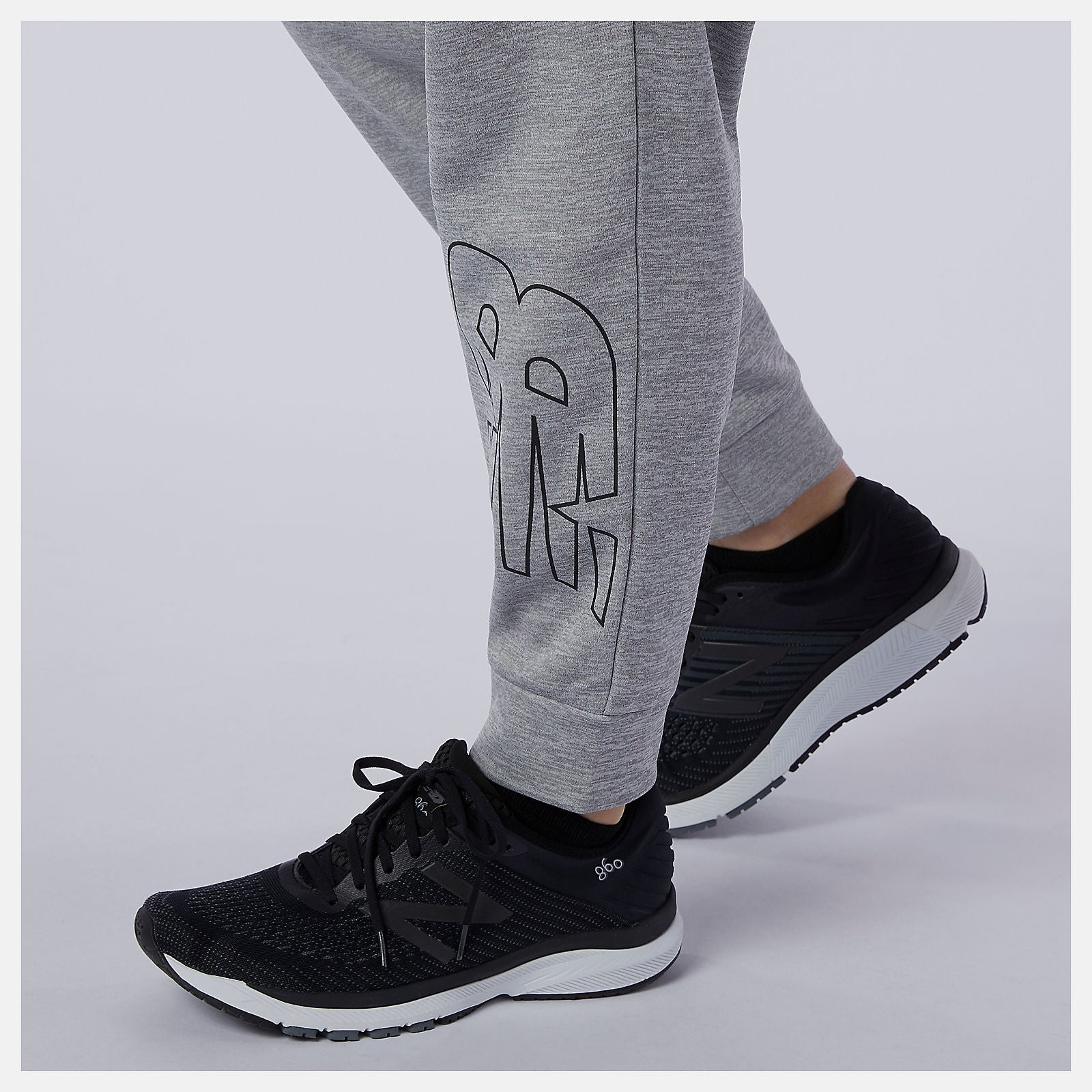 Athletic Grey Tenacity Performance Fleece Pant / New Balance Men