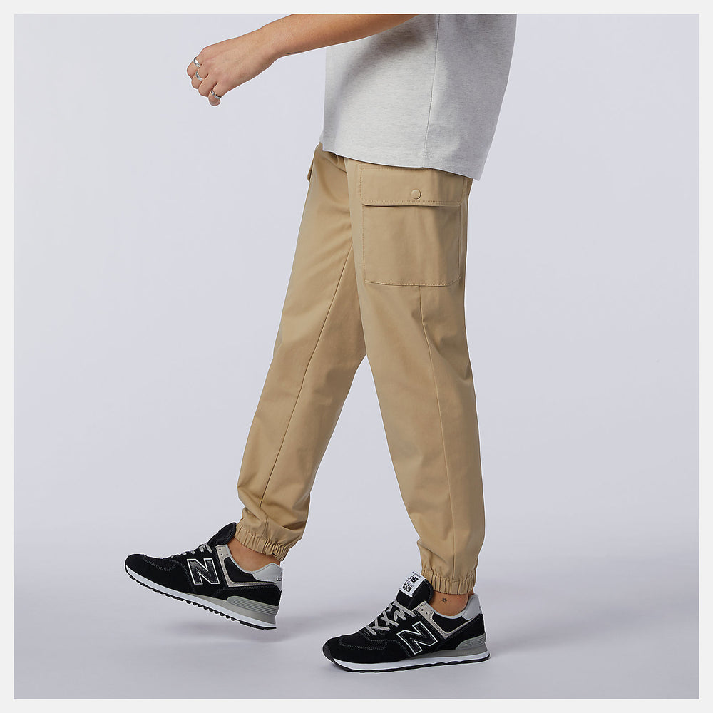 White NB Athletics Woven Cargo Pant / New Balance Men