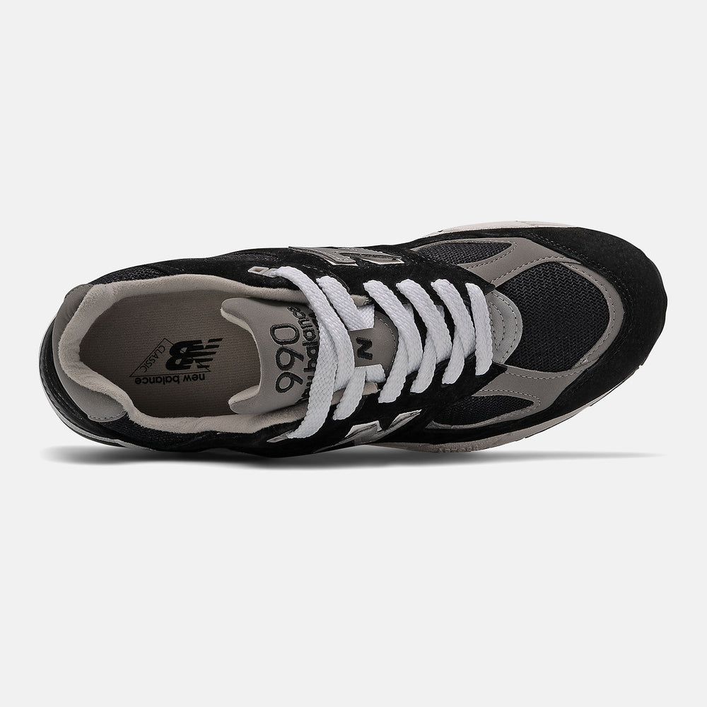 Black/White Made IN US 990v2 / New Balance Men