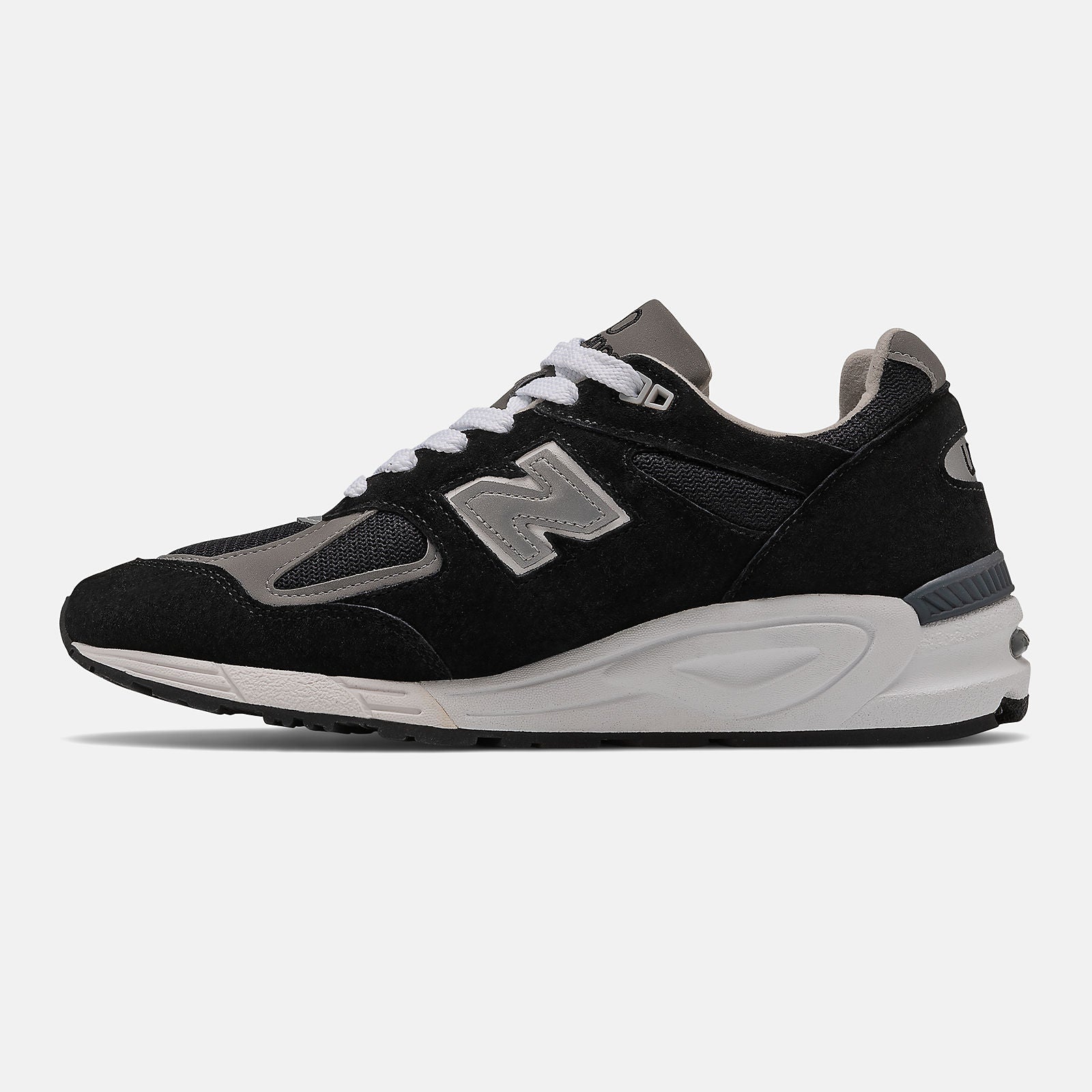 Black/White Made IN US 990v2 / New Balance Men