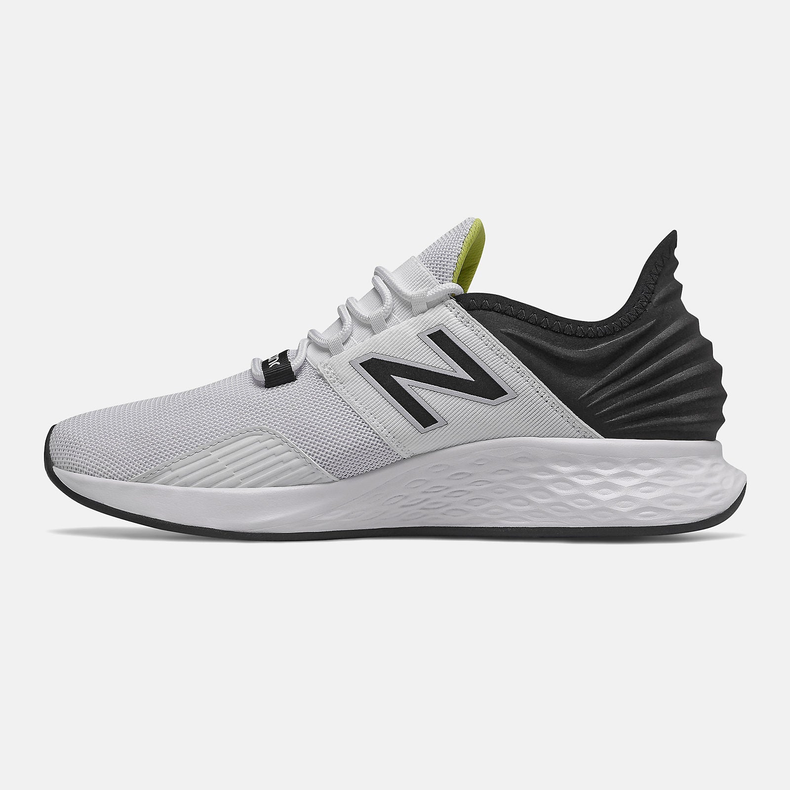 White/Black Fresh Foam Roav / New Balance Men