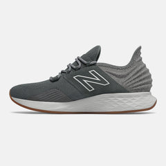 Lead/Light Aluminum Fresh Foam Roav Tee Shirt / New Balance Men