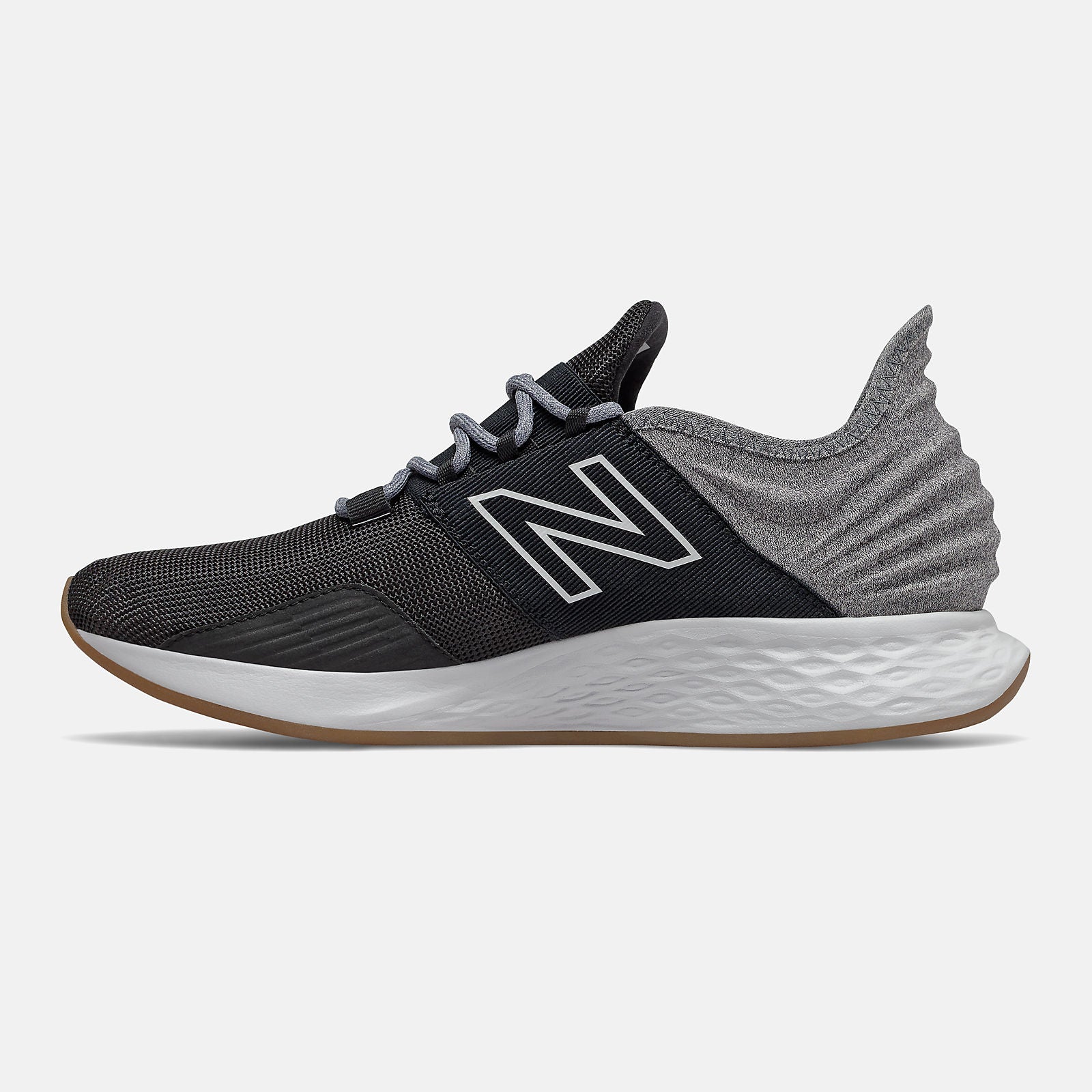 Black/Light Aluminum Fresh Foam Roav Tee Shirt / New Balance Men