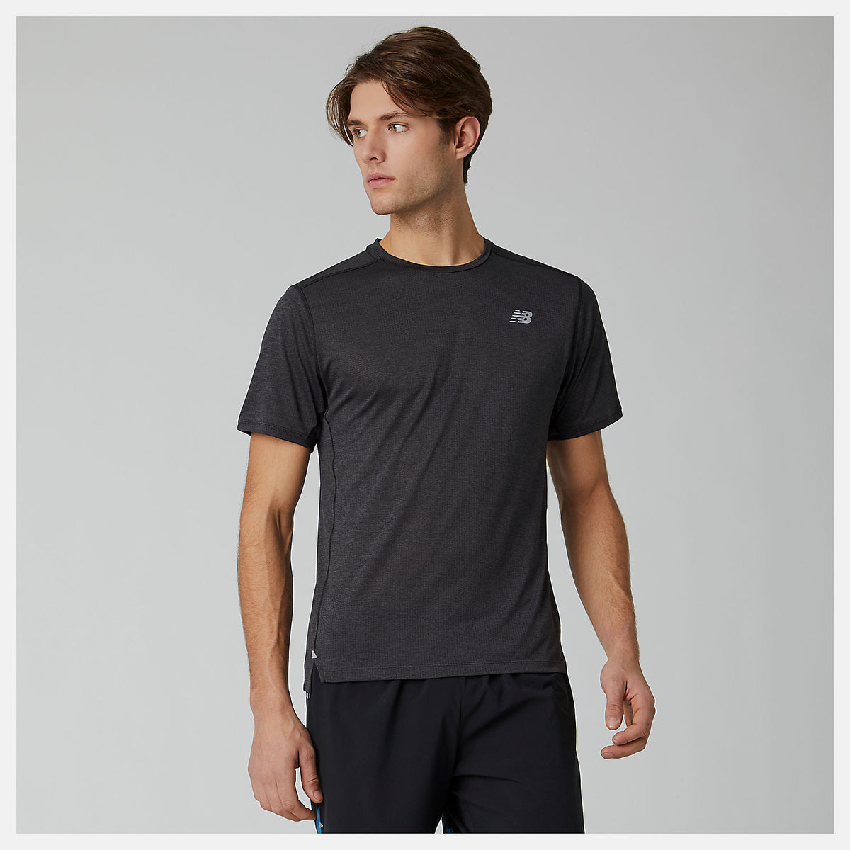 Black Heather Impact Run Short Sleeve / New Balance Men