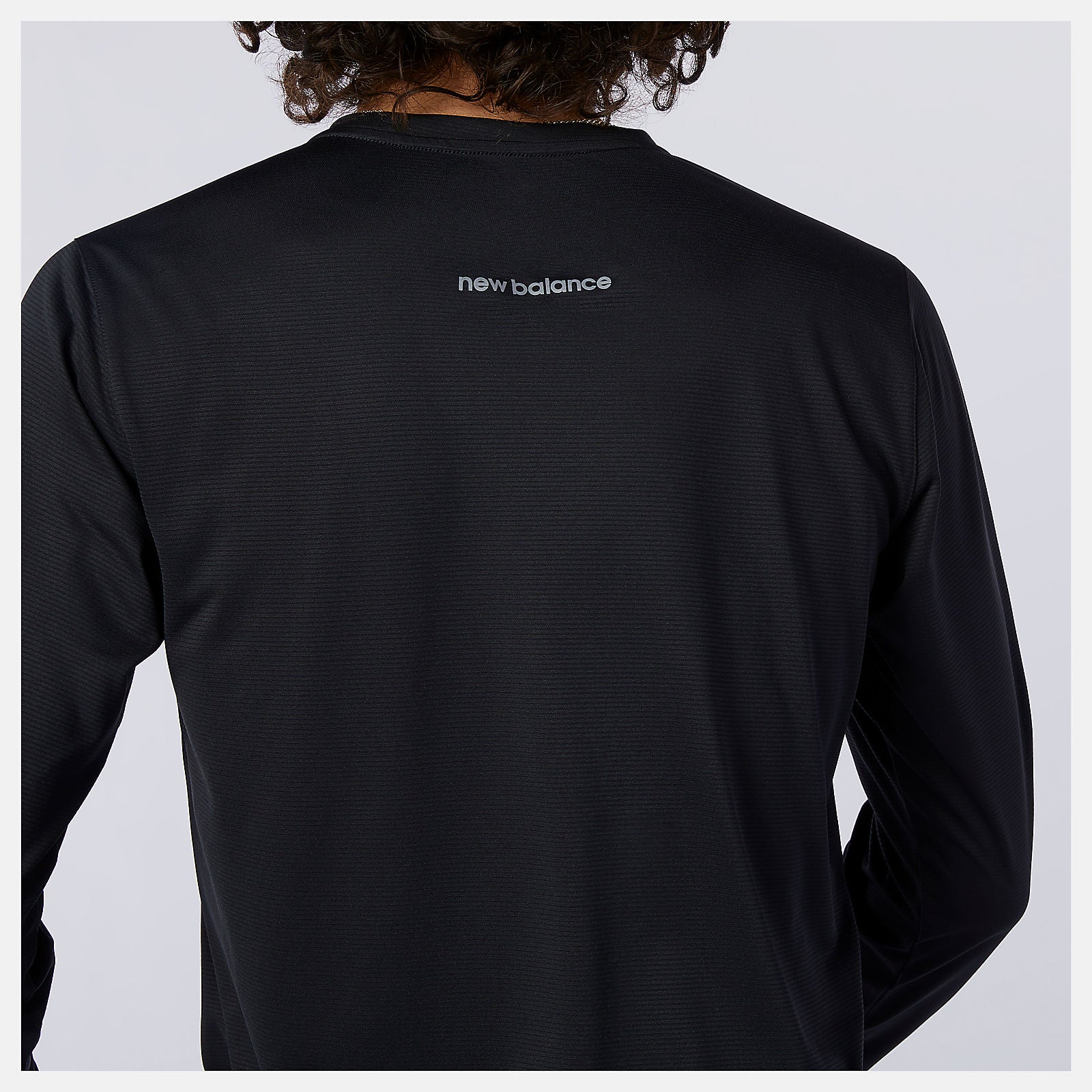 Black Accelerate Long Sleeve / New Balance Men