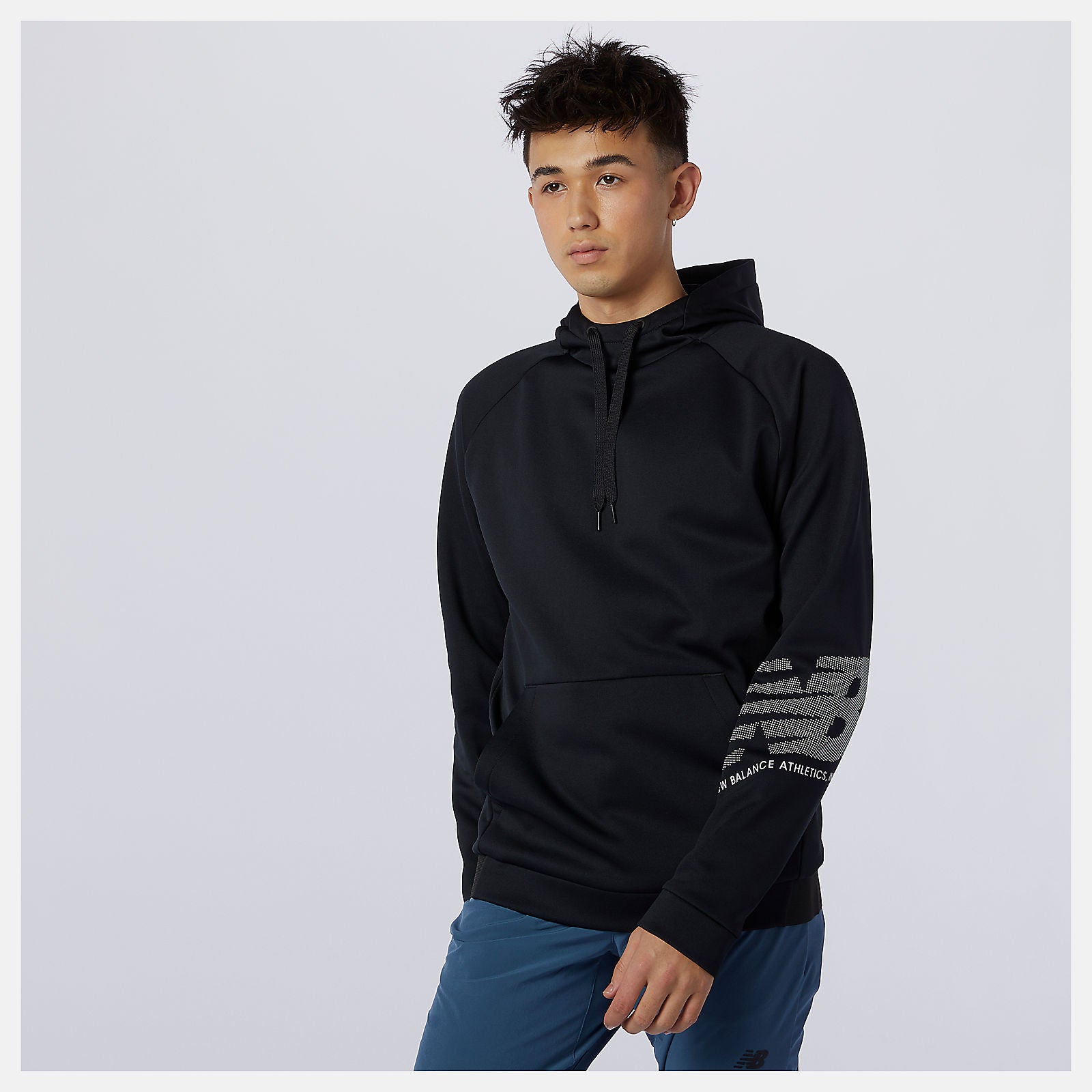 Black Tenacity Fleece Pullover / New Balance Men