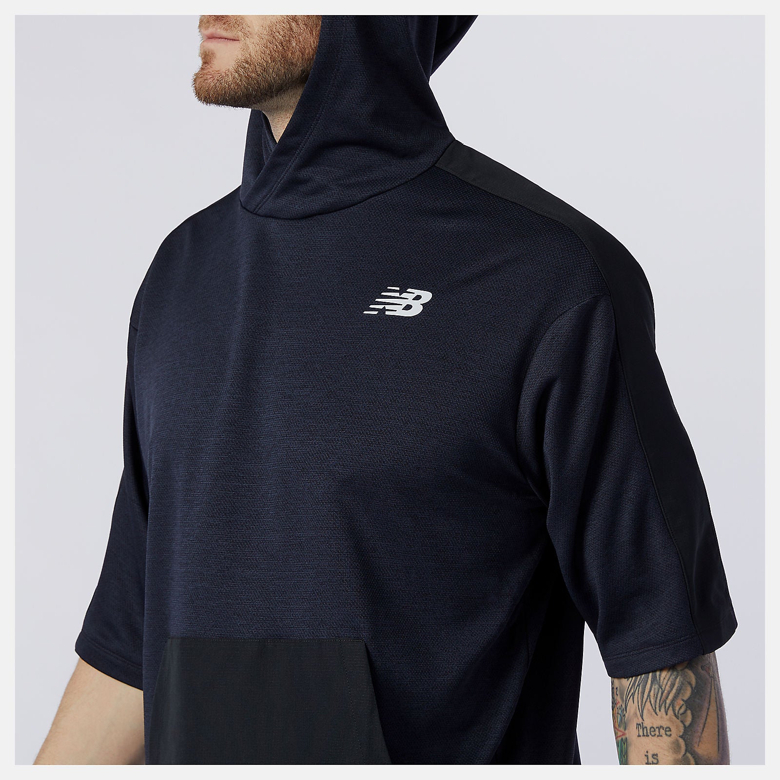 Eclipse Heather Tenacity Lightweight Knit Short Sleeve Hoodie / New Balance Men