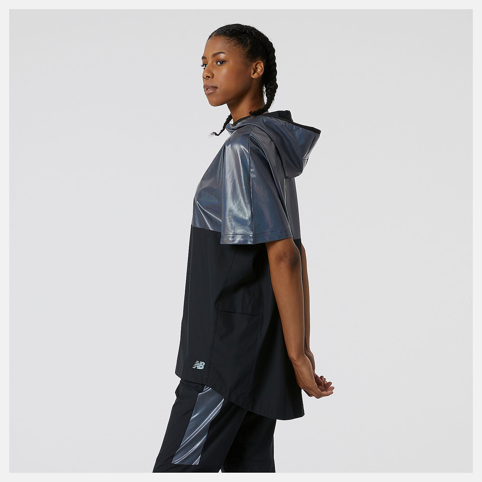 Black Syd Warm Up Poncho / New Balance Women|Men