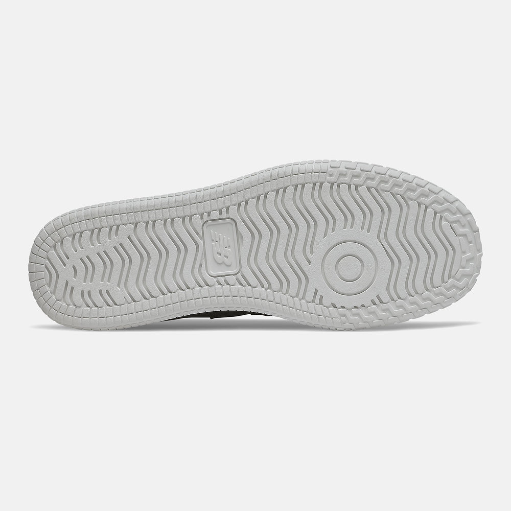 Black/White Pro Court Cup / New Balance Women