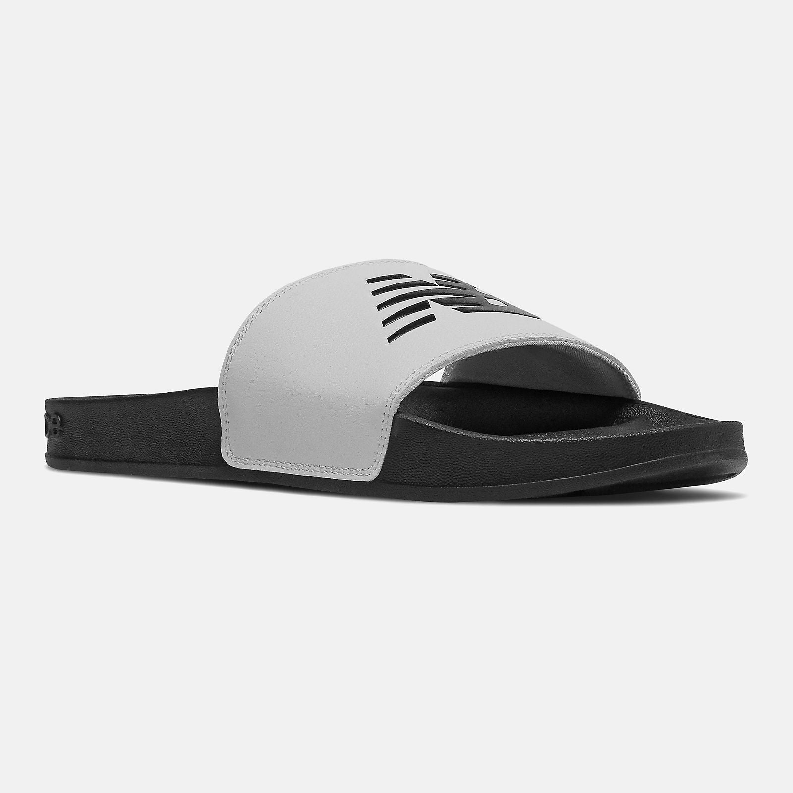 White/Black 200 / New Balance Men