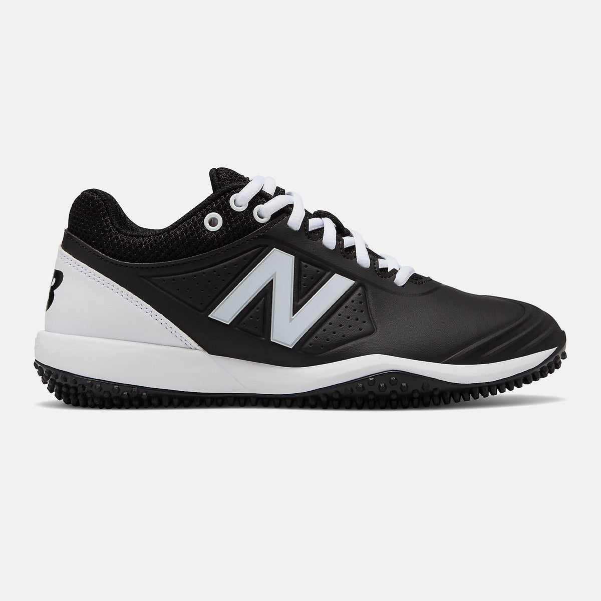 Black/White Fusev2 Turf / New Balance Women