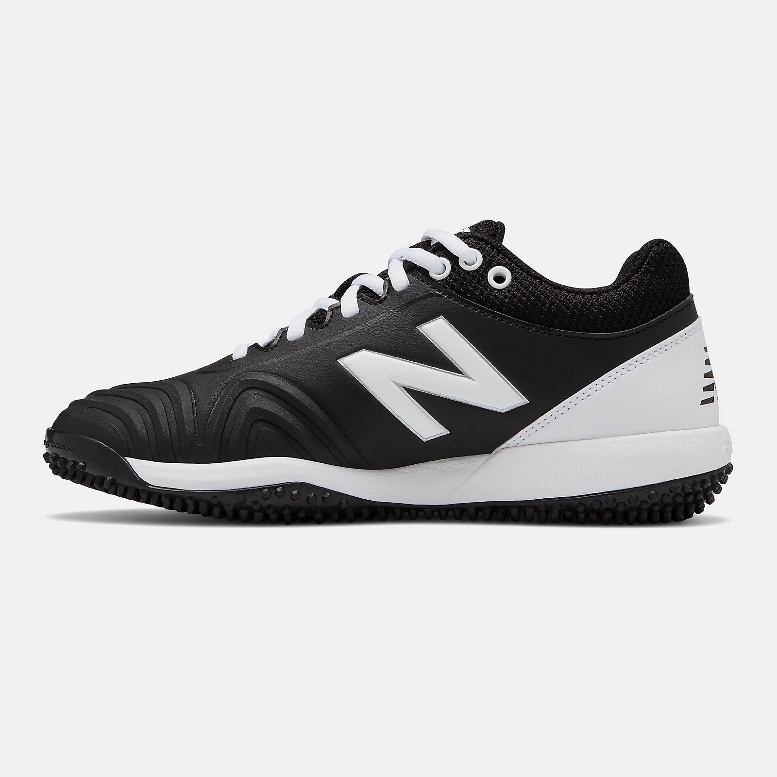 Black/White Fusev2 Turf / New Balance Women