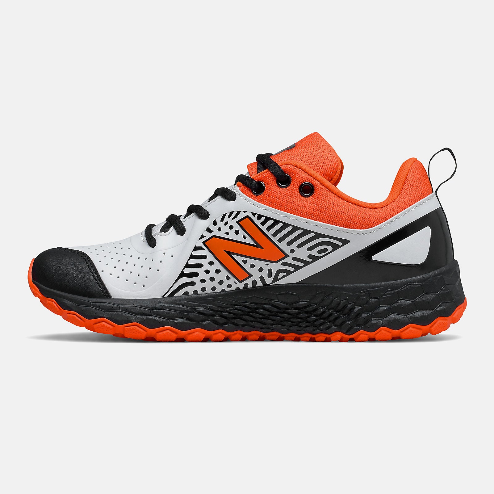 Black/Orange and White Fresh Foam Velo v2 Turf / New Balance Women