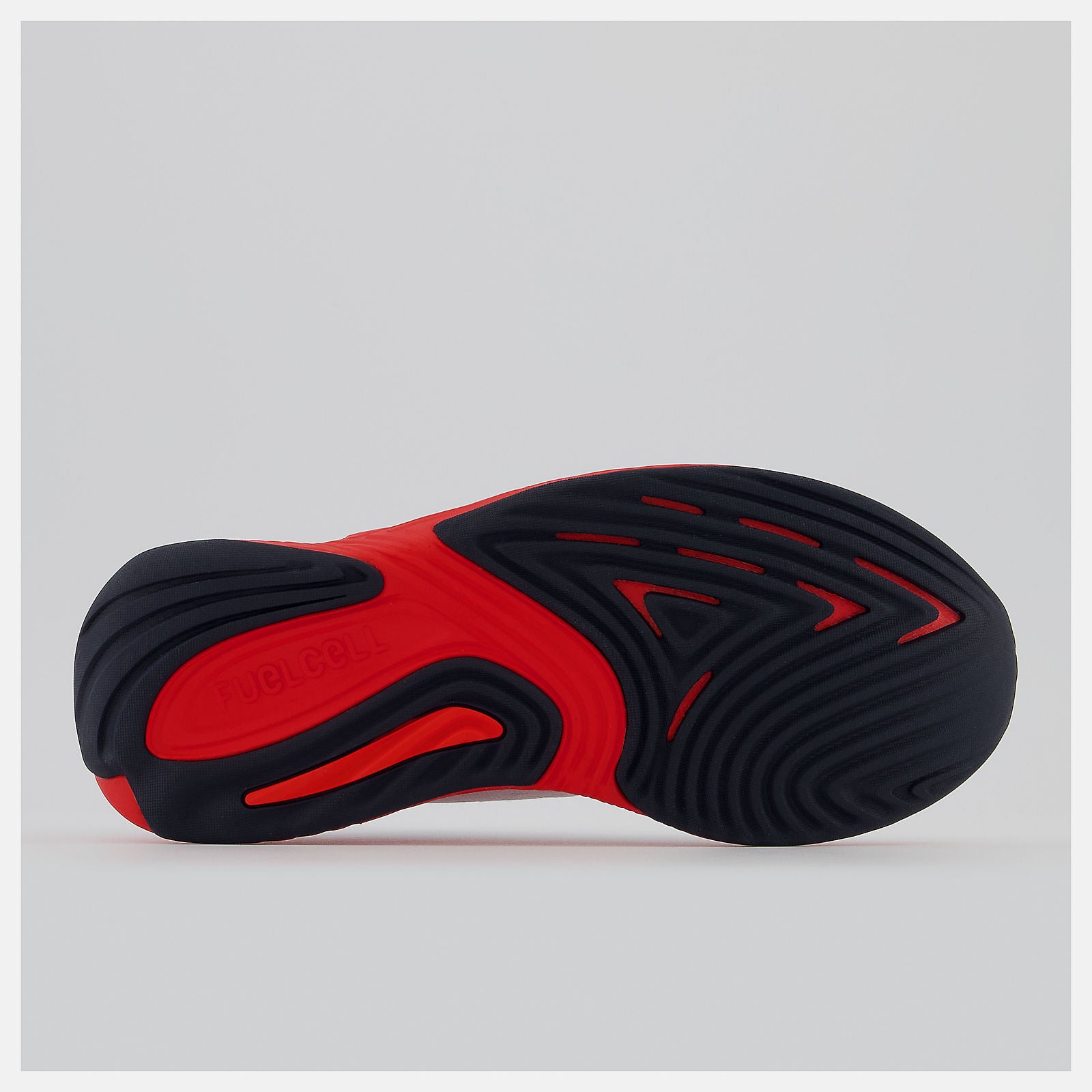 White/Eclipse FuelCell Prism v2 / New Balance Women
