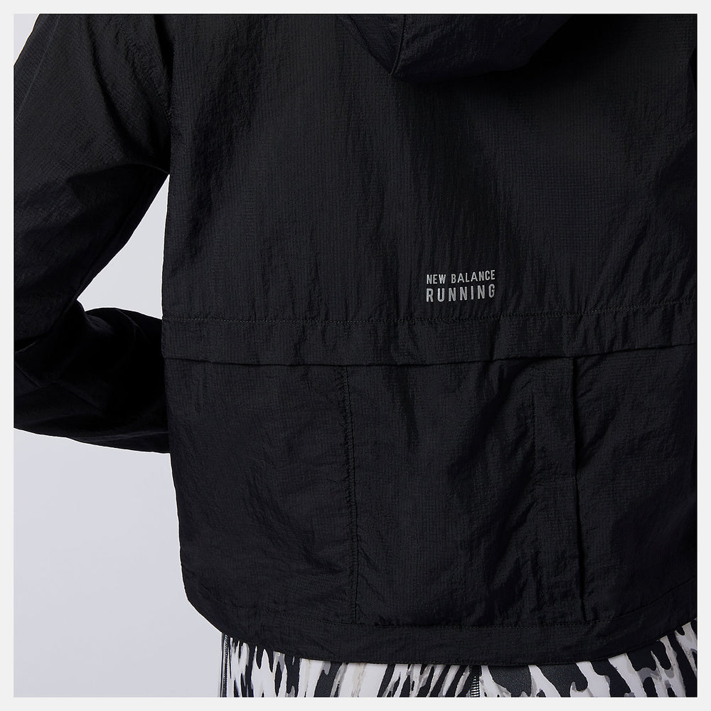 Black Impact Run Light Pack Jacket / New Balance Women