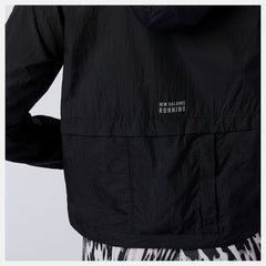 Black Impact Run Light Pack Jacket / New Balance Women