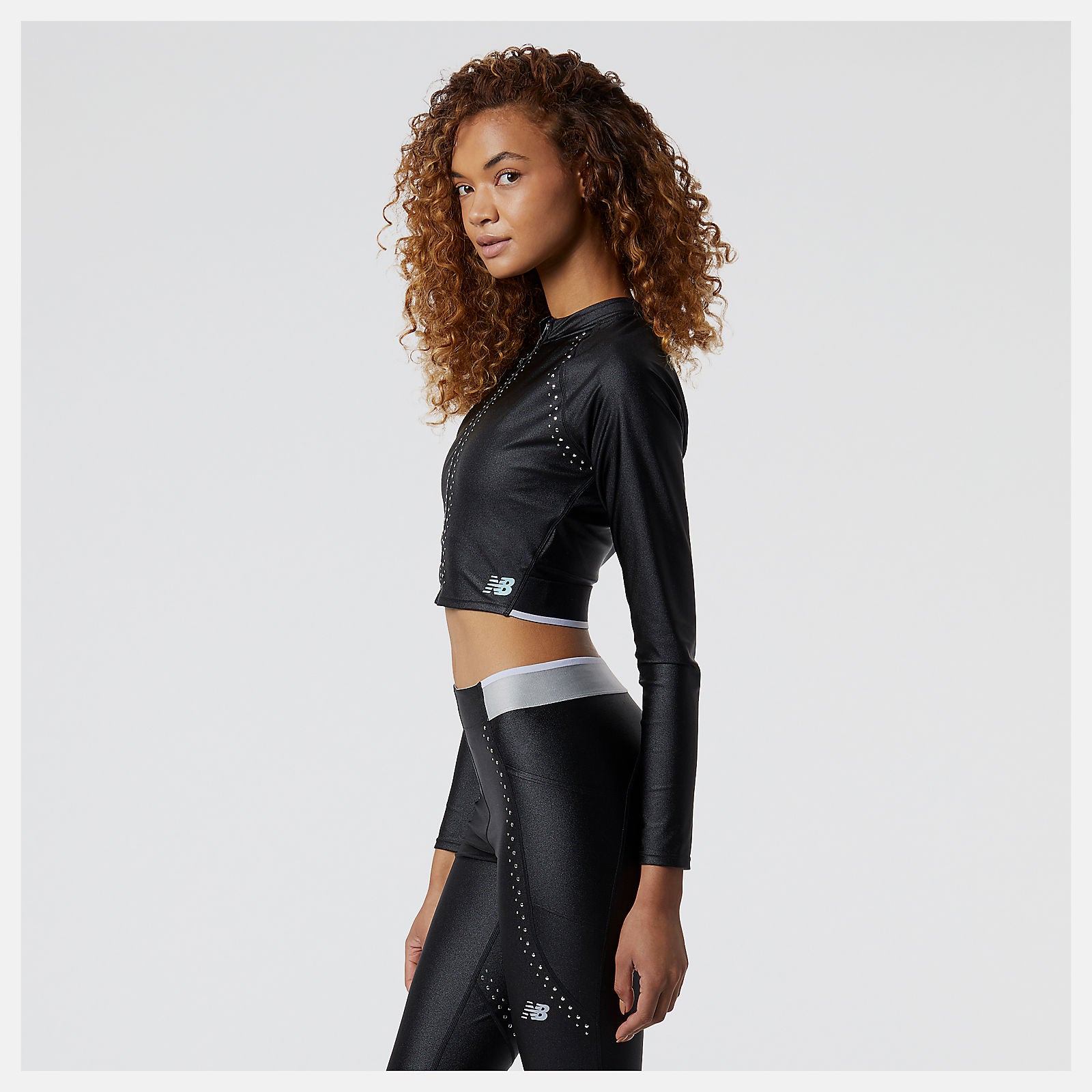 Black Syd Crop Jacket / New Balance Women
