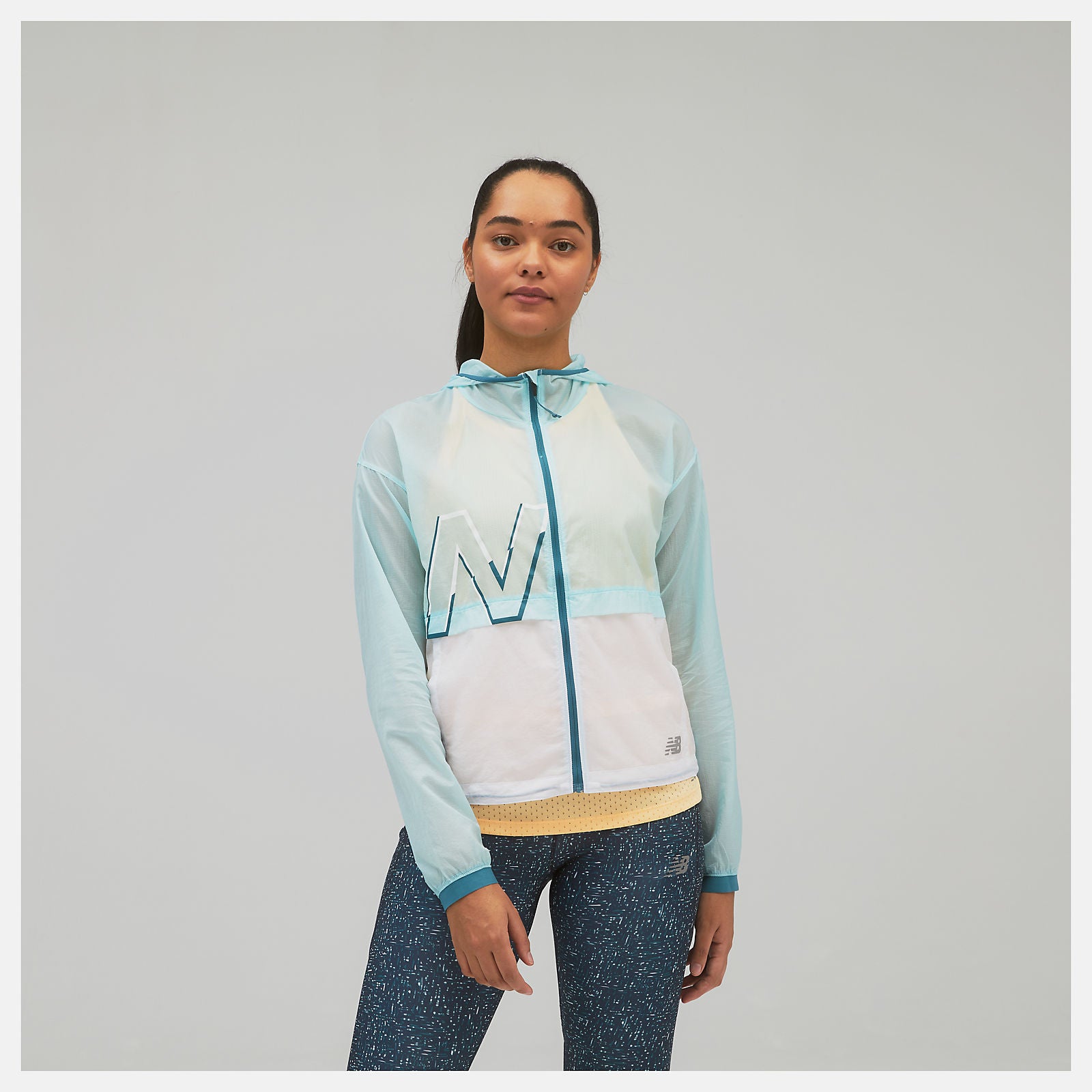 Pale Blue Printed Impact Run Light Pack Jacket / New Balance Women