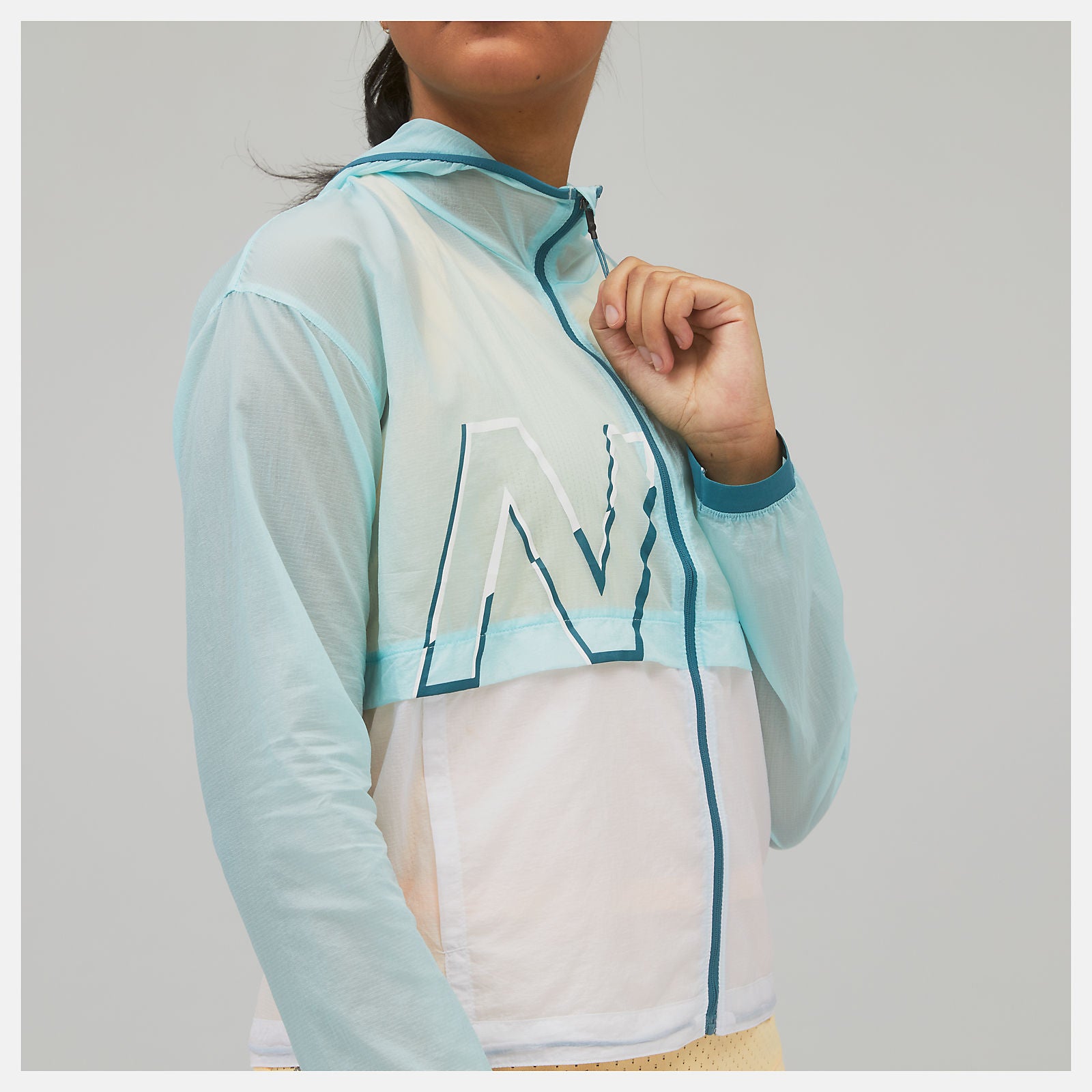 Pale Blue Printed Impact Run Light Pack Jacket / New Balance Women