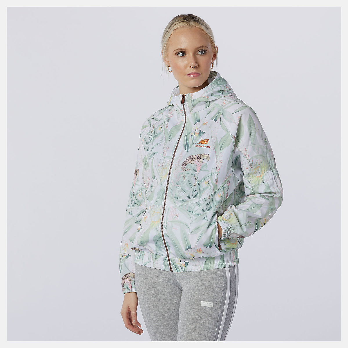 White Print NB Essentials Botanical Jacket / New Balance Women