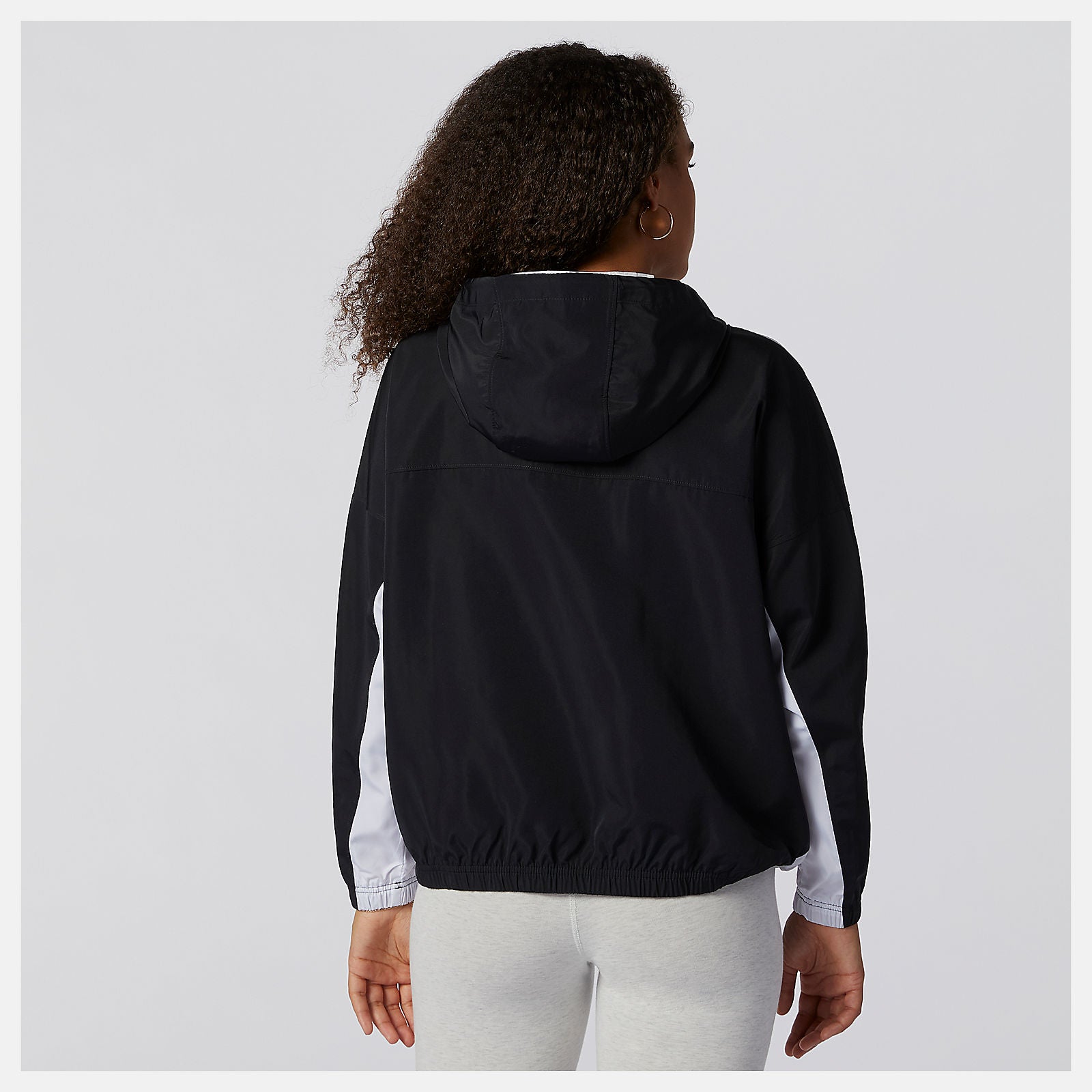 Black NB Essentials Windbreaker Anorak Jacket / New Balance Women