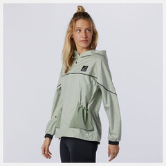Silver NB All Terrain Jacket / New Balance Women