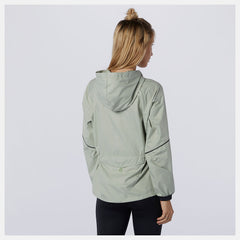 Silver NB All Terrain Jacket / New Balance Women