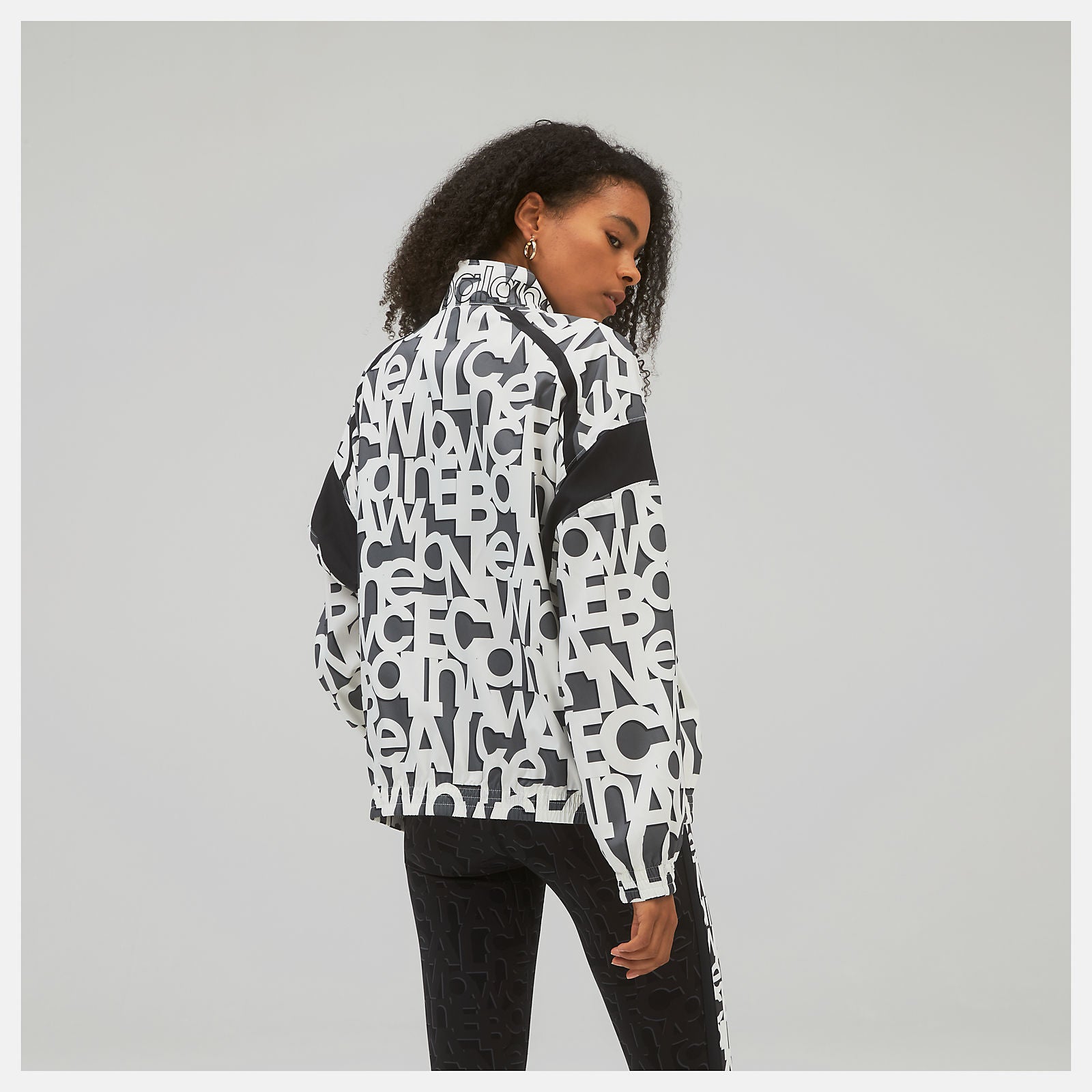 White Relentless Printed Woven Jacket / New Balance Women
