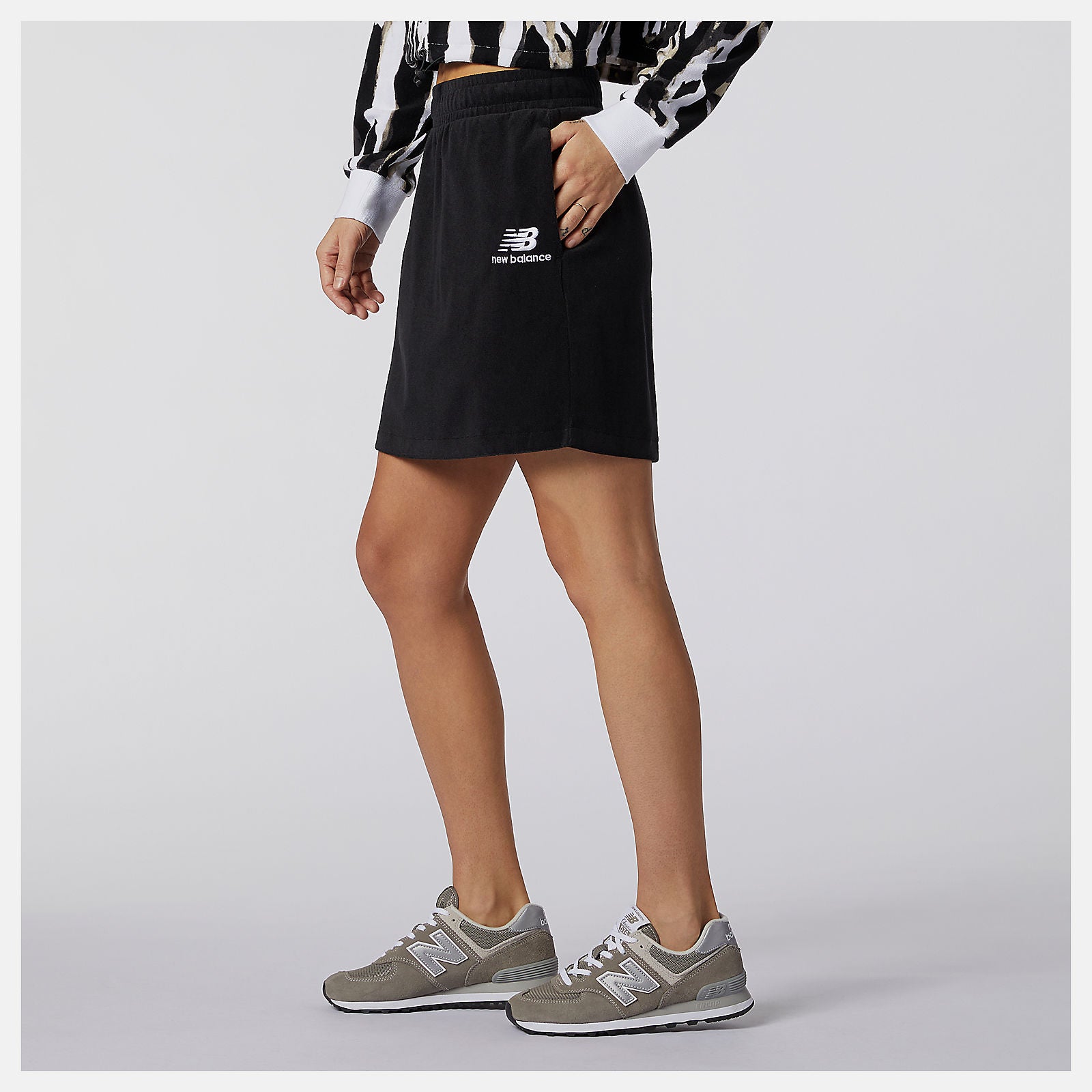 Black NB Athletics Collide Terry Skirt / New Balance Women