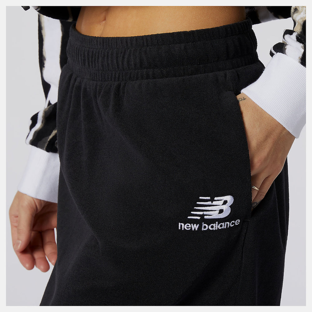Black NB Athletics Collide Terry Skirt / New Balance Women