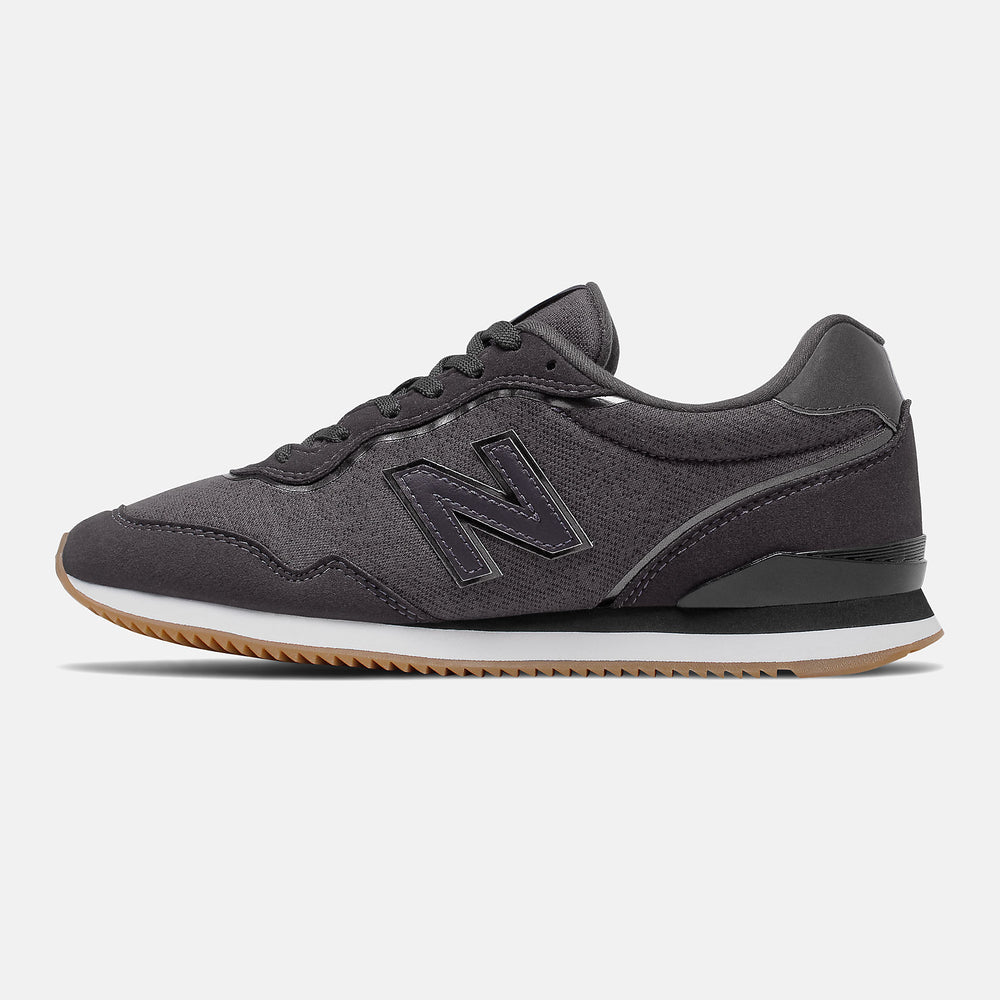 Chalkboard/Black Metallic Sola Sleek / New Balance Women