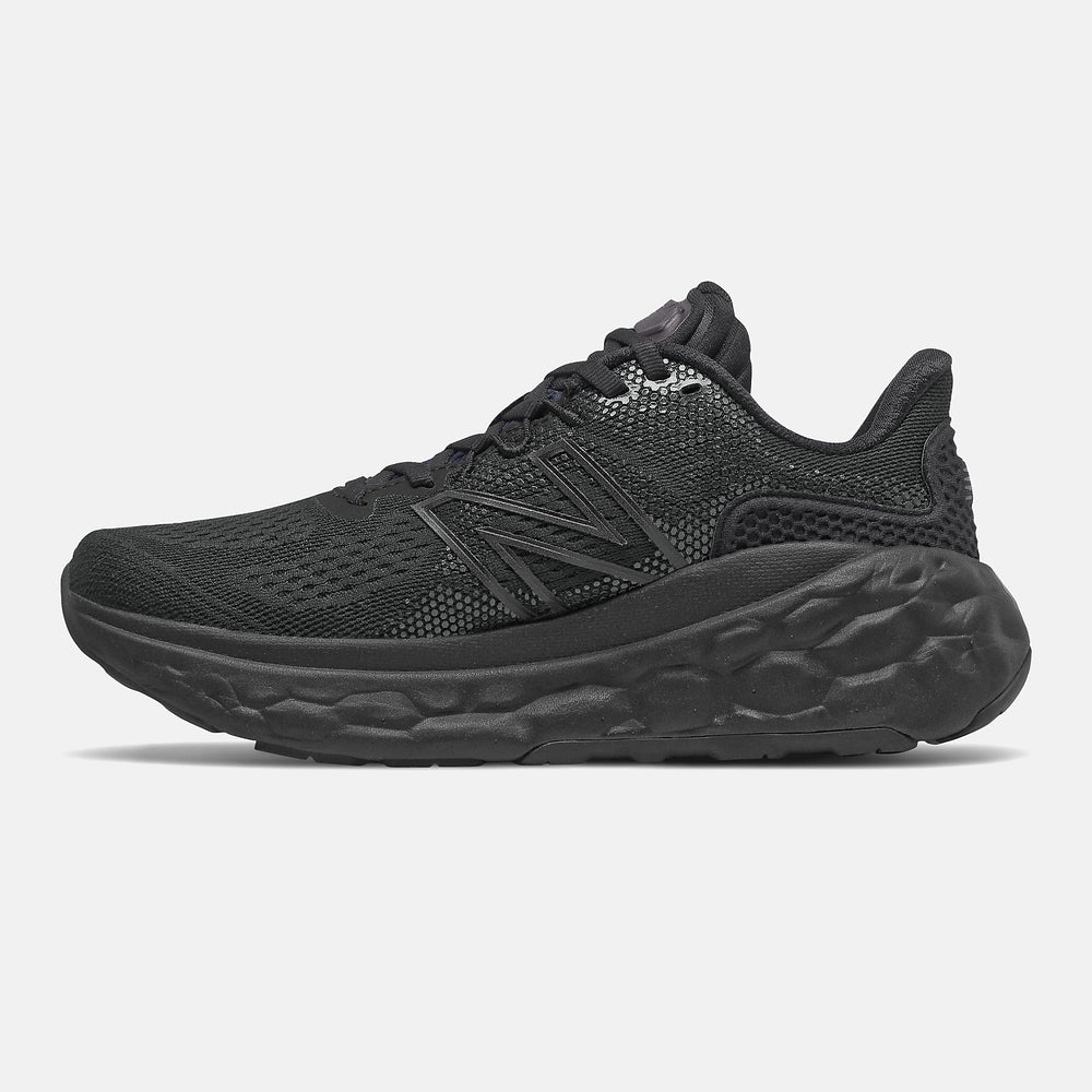 Black Fresh Foam More v3 / New Balance Women