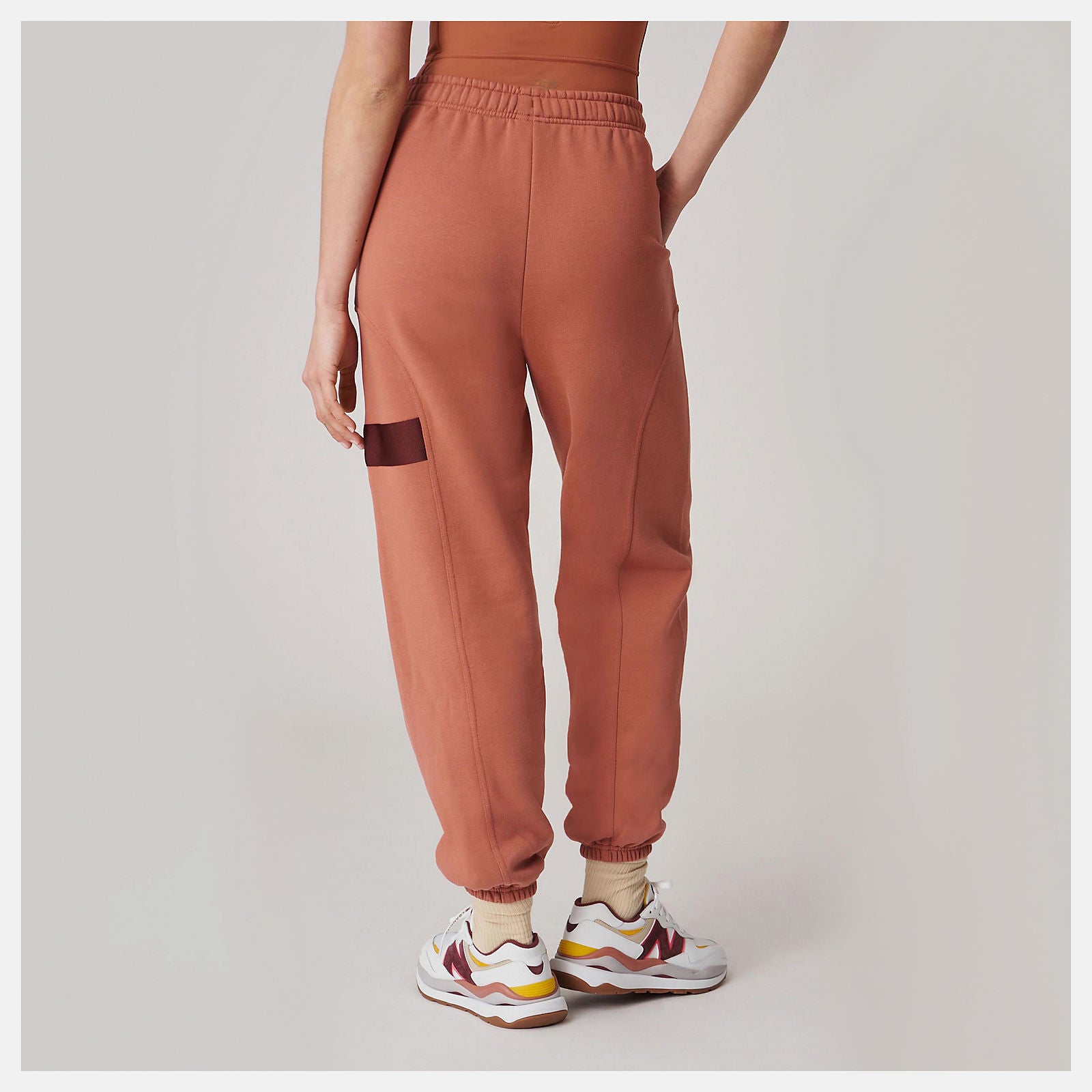 Terra Cotta Bandier Fleece Jogger / New Balance Women