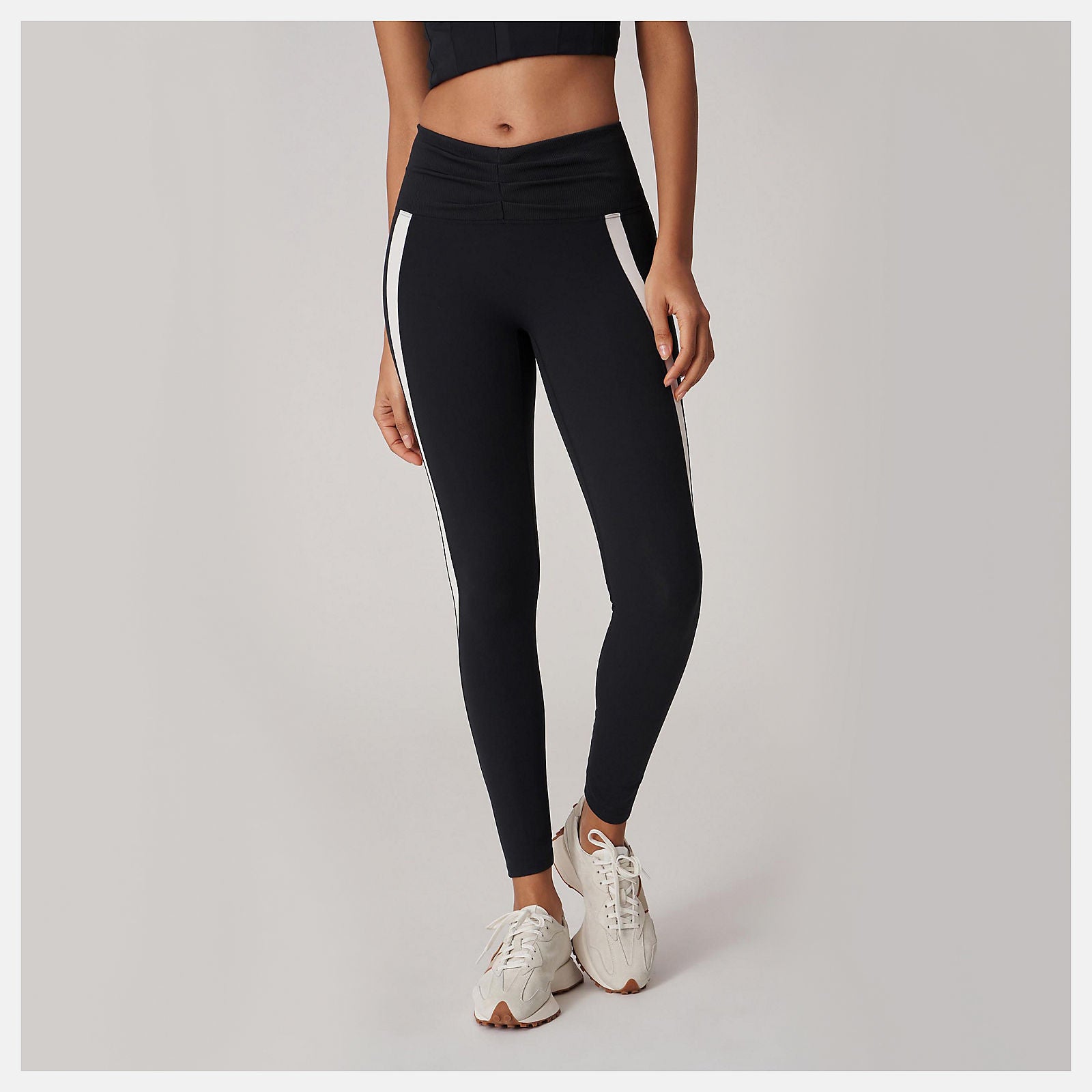 Black Bandier Ultra HR Tight / New Balance Women