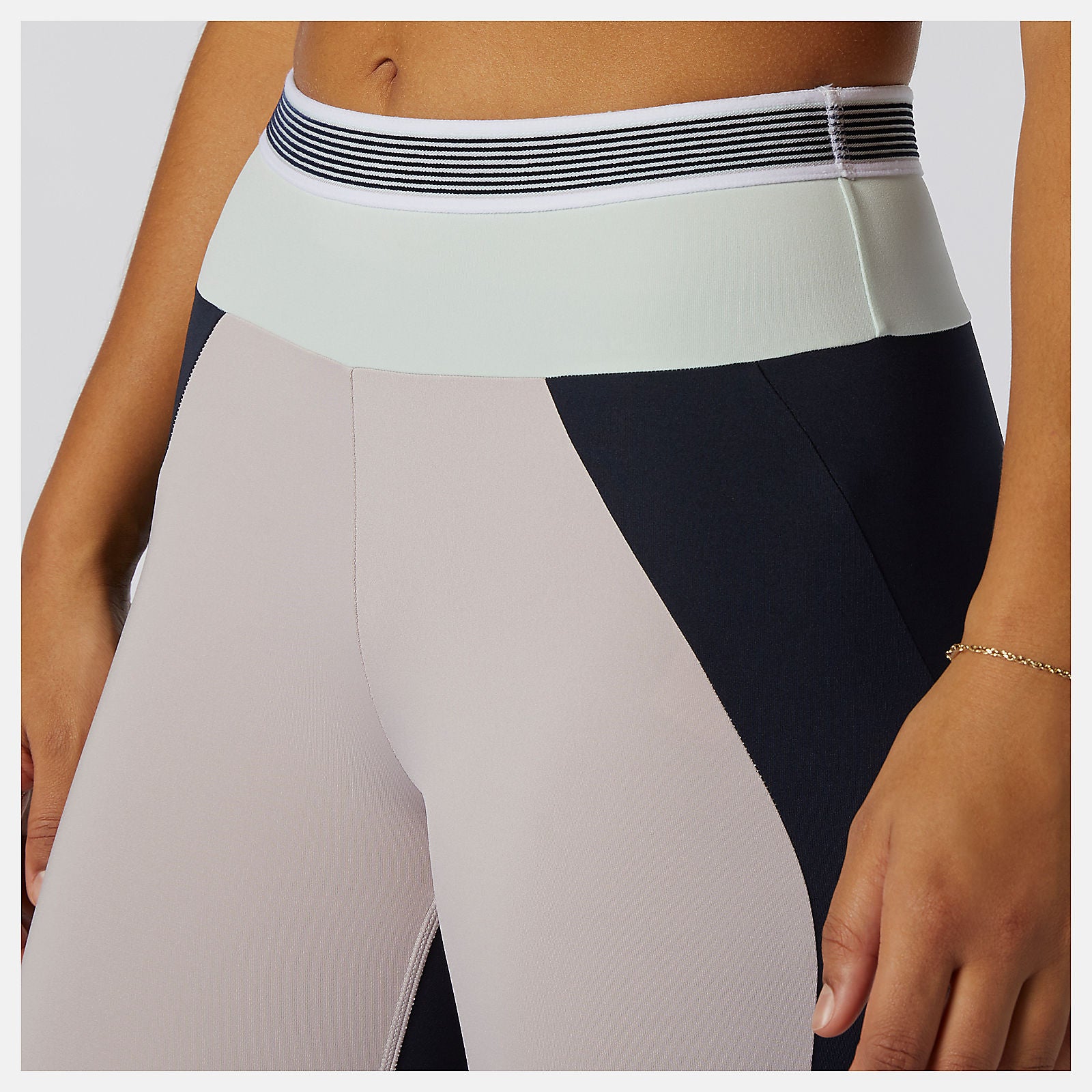 Logwood Achiever Remix High Rise 7/8 Tight / New Balance Women