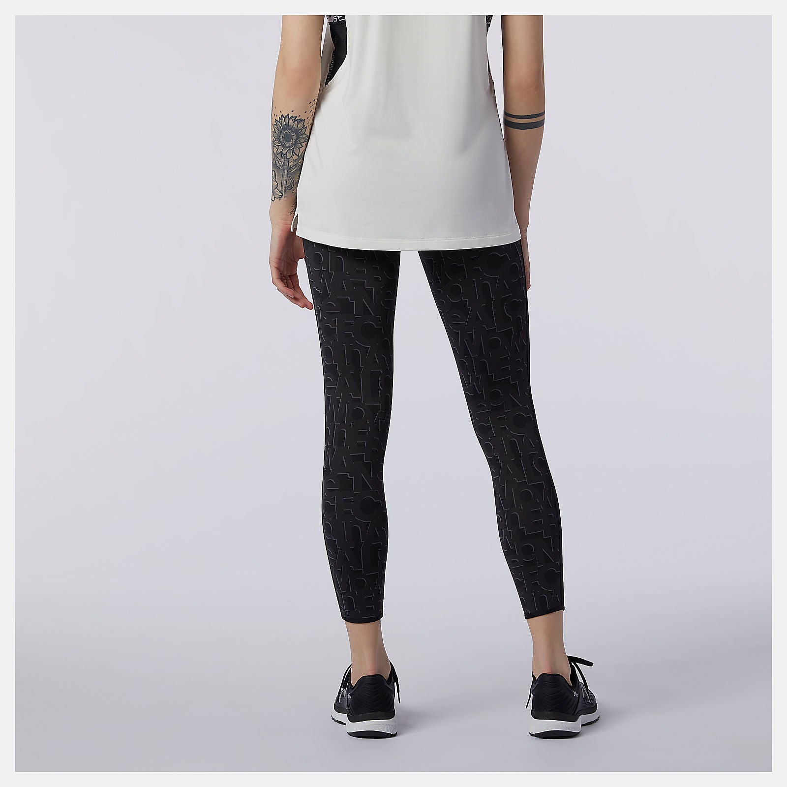 White Relentless Printed High Rise 7/8 Tight / New Balance Women
