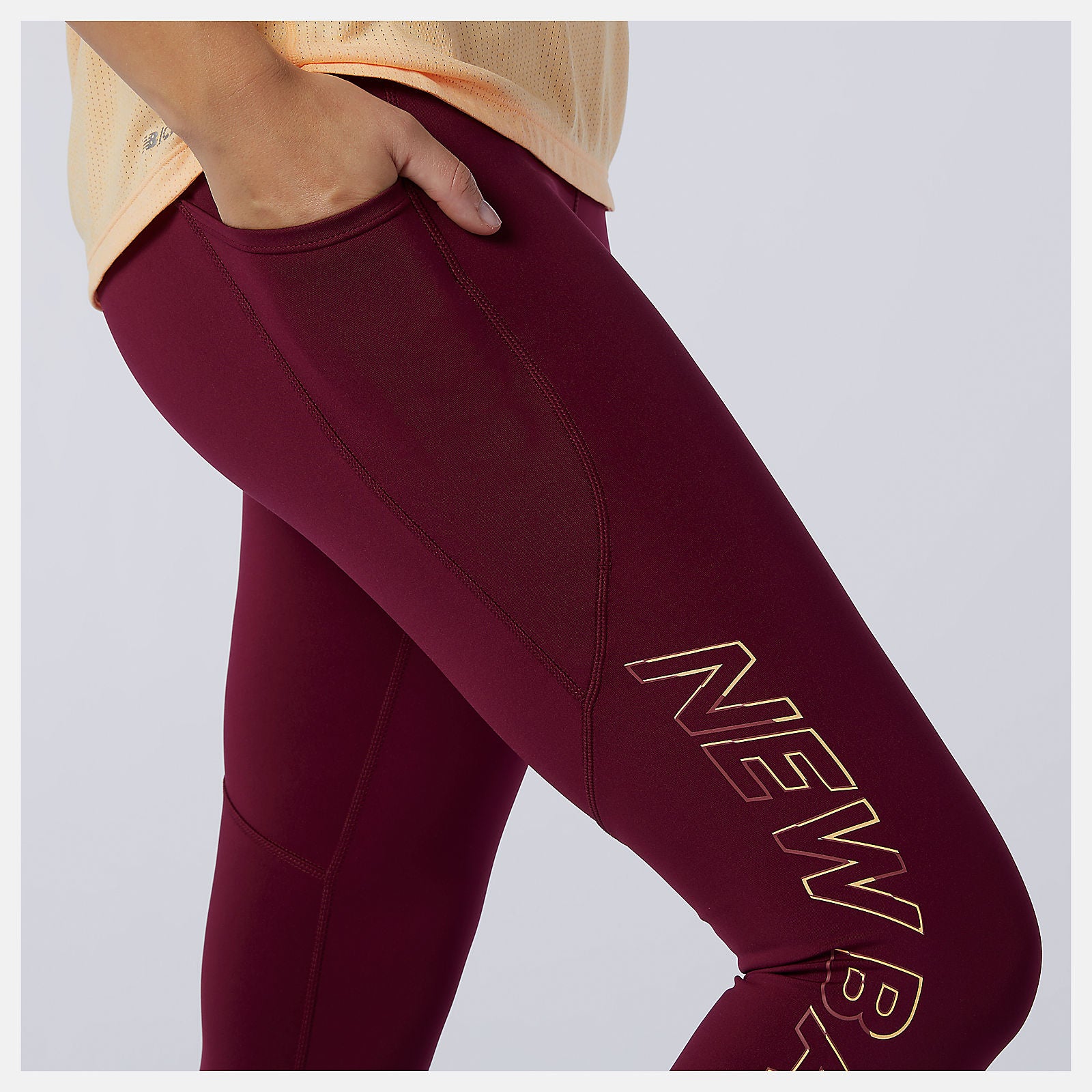 Garnet Printed Impact Run Crop / New Balance Women