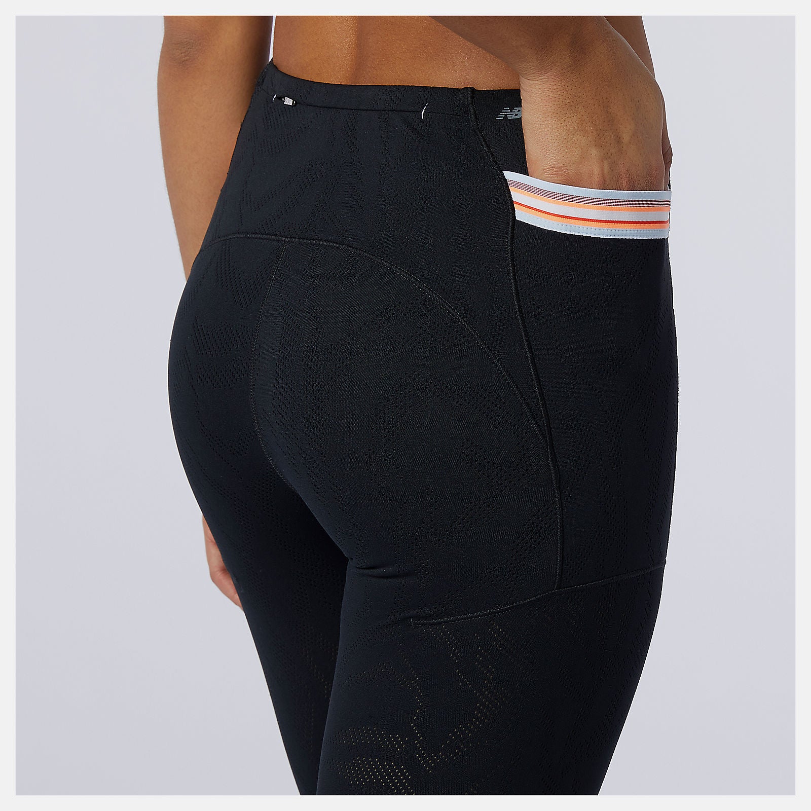 Black Q Speed Fuel Tight / New Balance Women
