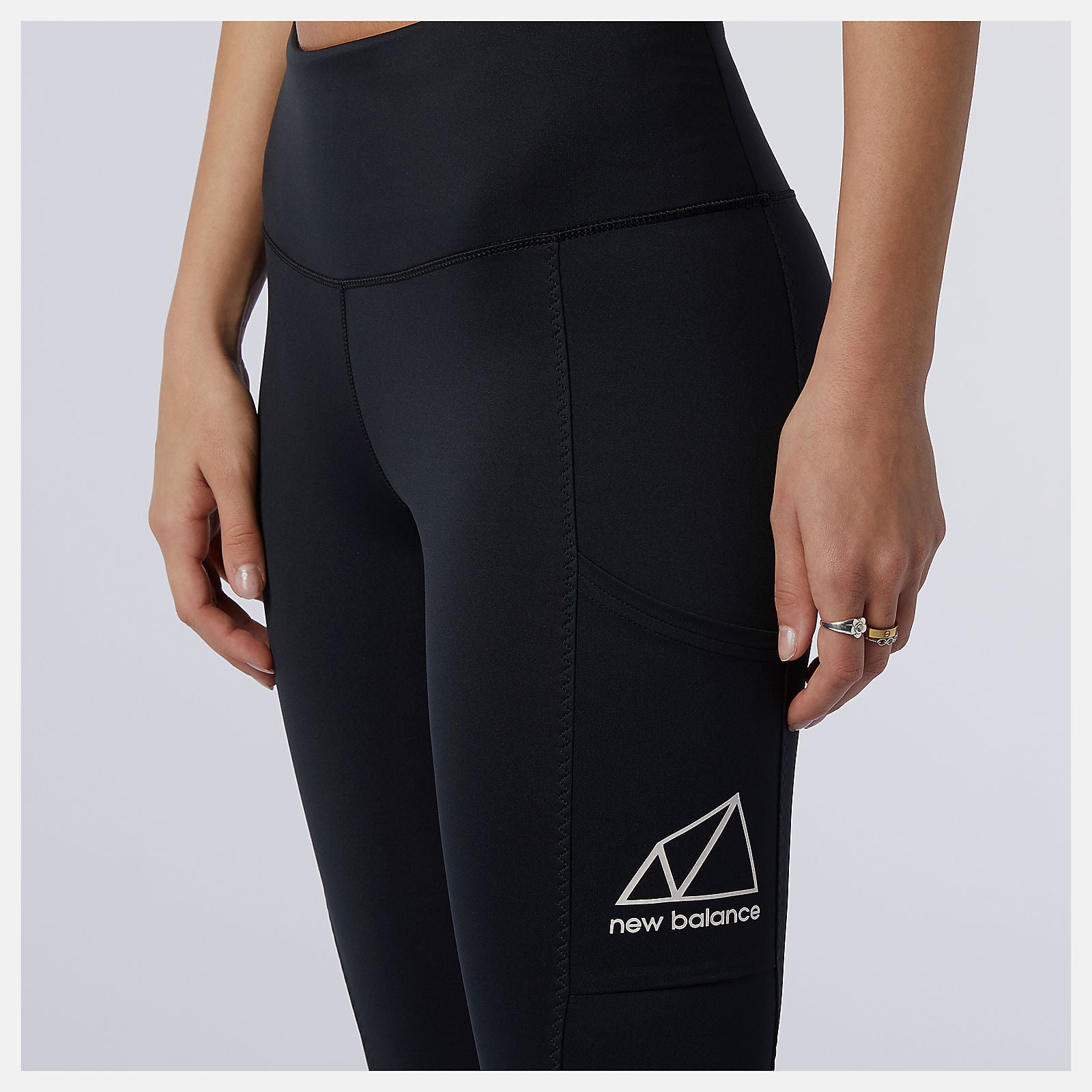 Black NB All Terrain Legging / New Balance Women